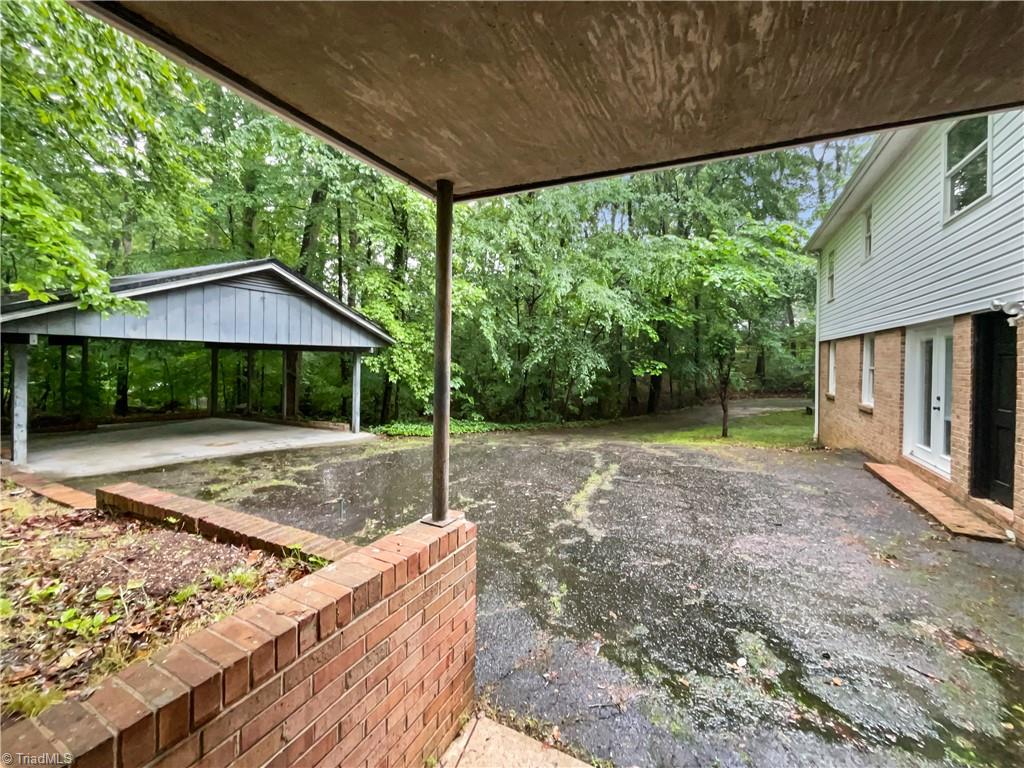 236 Wandering Lane Property Photo 34