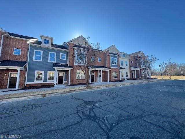 1904 & 1910 Everitt Street Property Photo 1