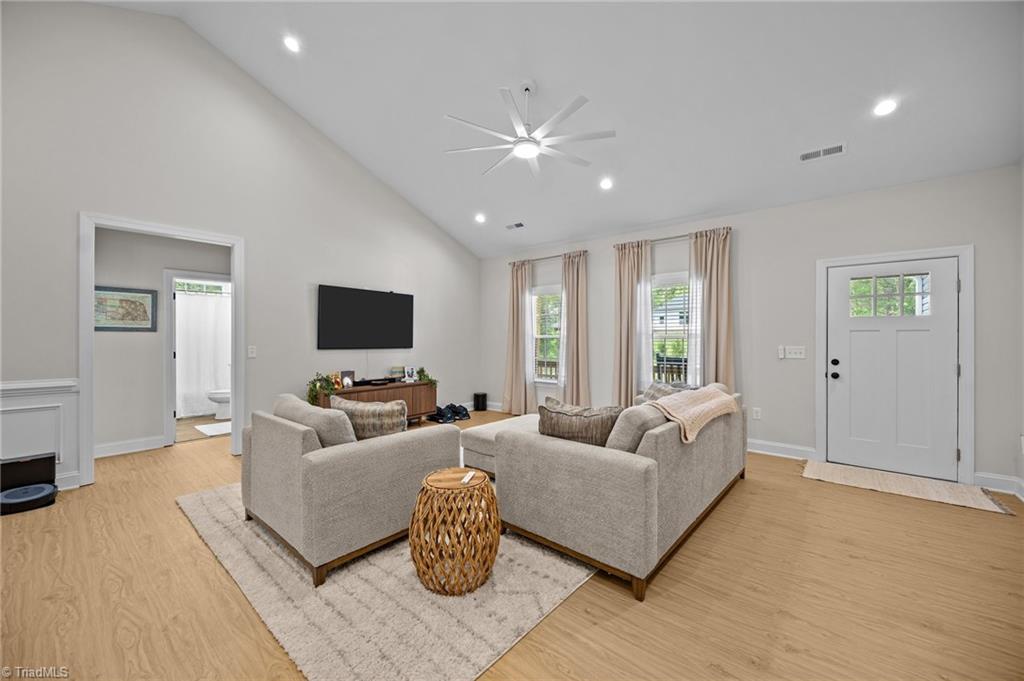 4944 Little Store Road Property Photo 9