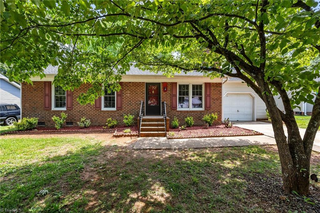 2619 Darden Road Property Photo 1