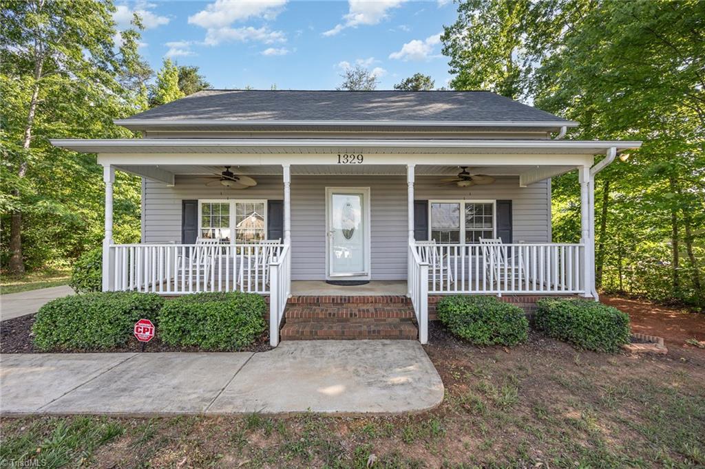 1329 Chickadee Circle Property Photo 1