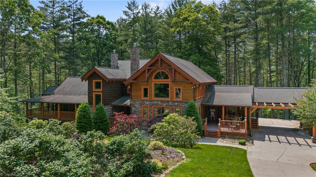 5626 Rocky Falls Lane Property Photo 4