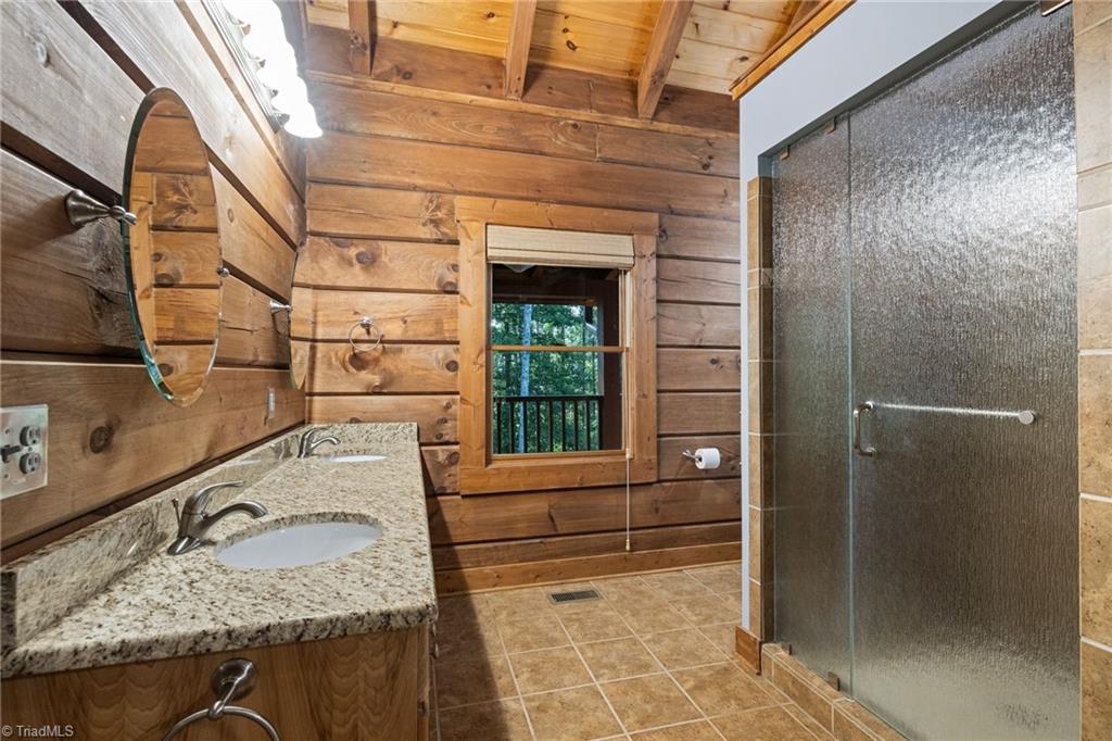 5626 Rocky Falls Lane Property Photo 24