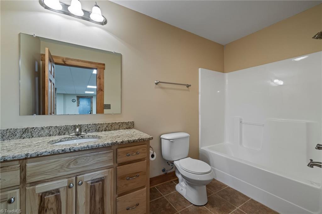 5626 Rocky Falls Lane Property Photo 39
