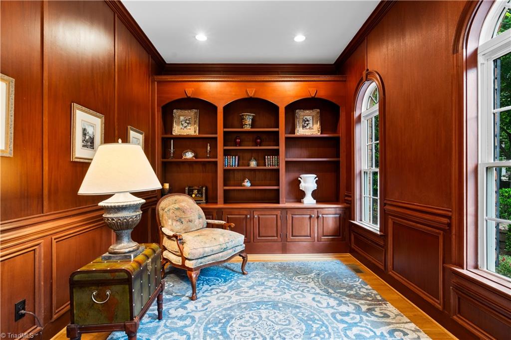 344 Lake Point Lane Property Photo 4