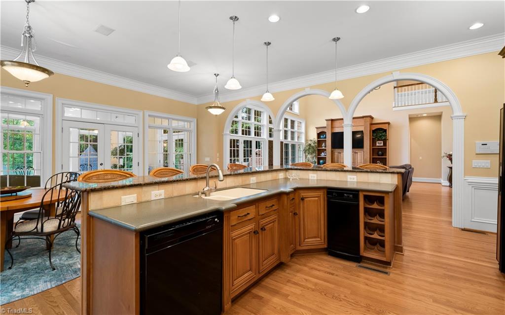 344 Lake Point Lane Property Photo 14