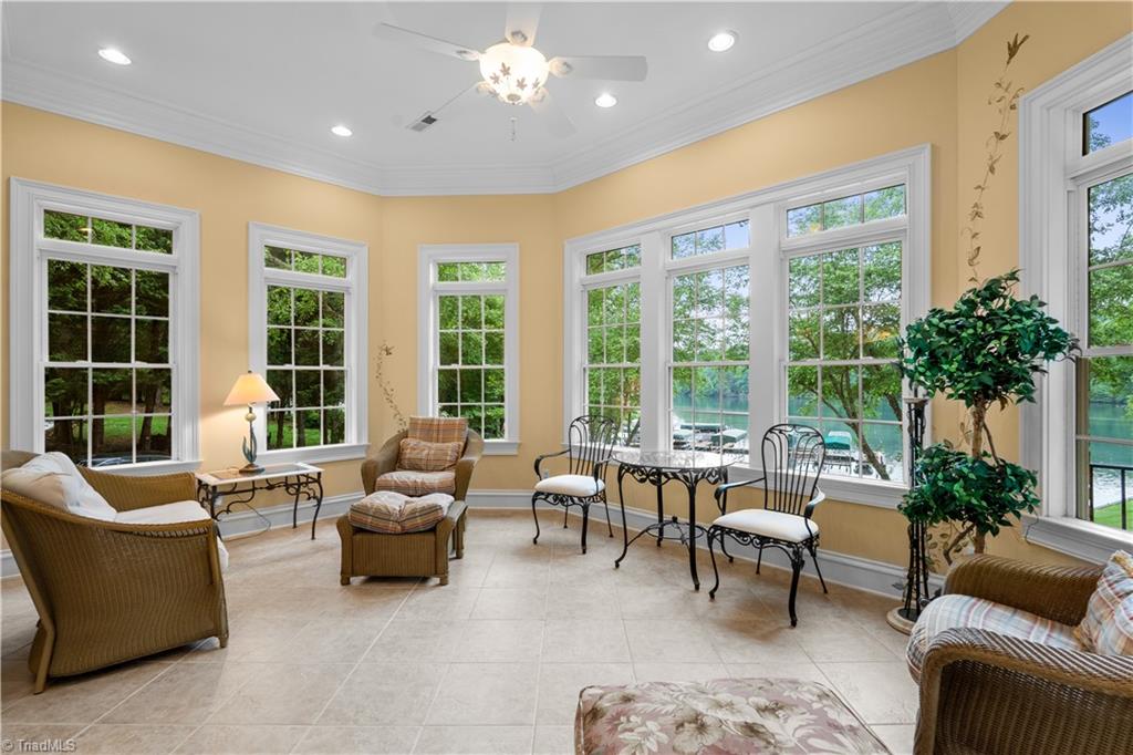 344 Lake Point Lane Property Photo 17