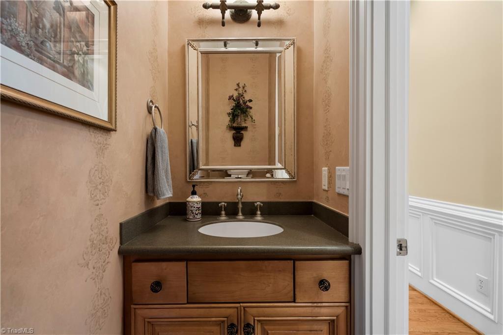 344 Lake Point Lane Property Photo 18