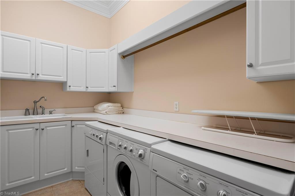 344 Lake Point Lane Property Photo 23