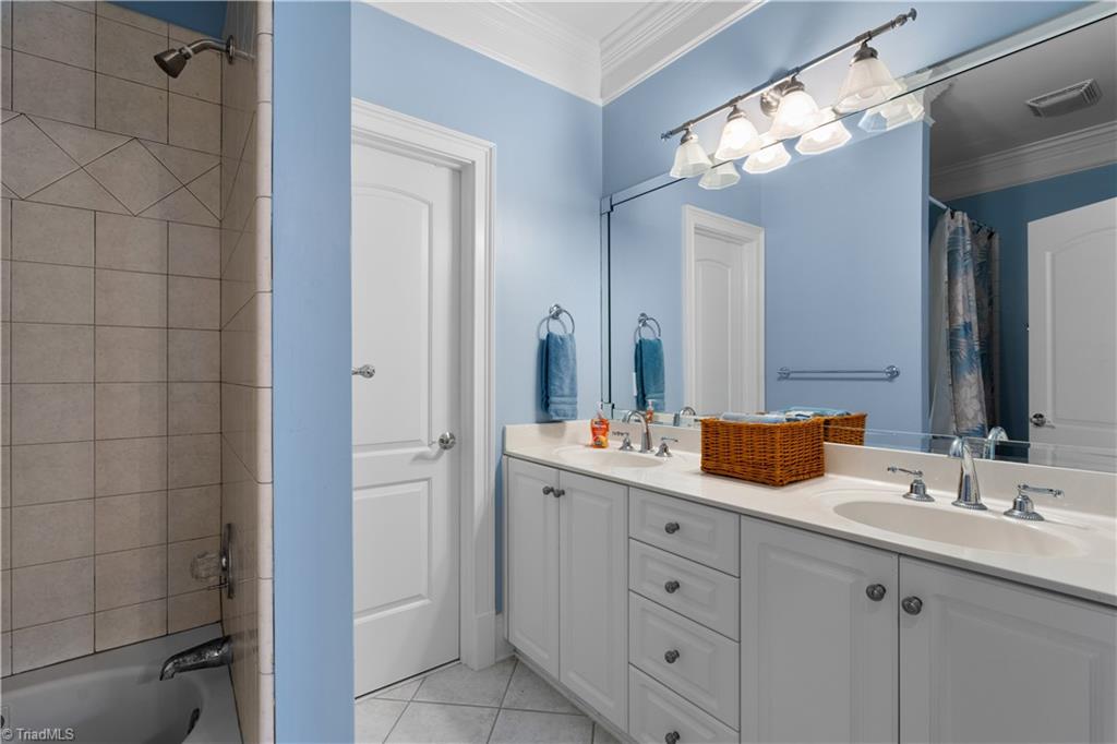 344 Lake Point Lane Property Photo 27