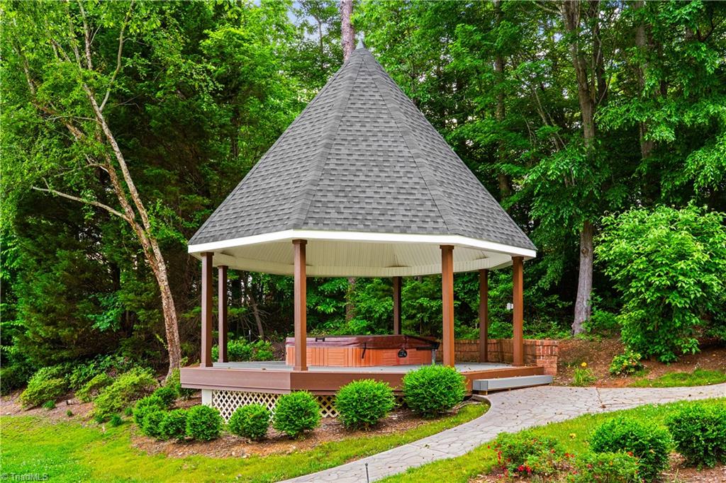 344 Lake Point Lane Property Photo 44