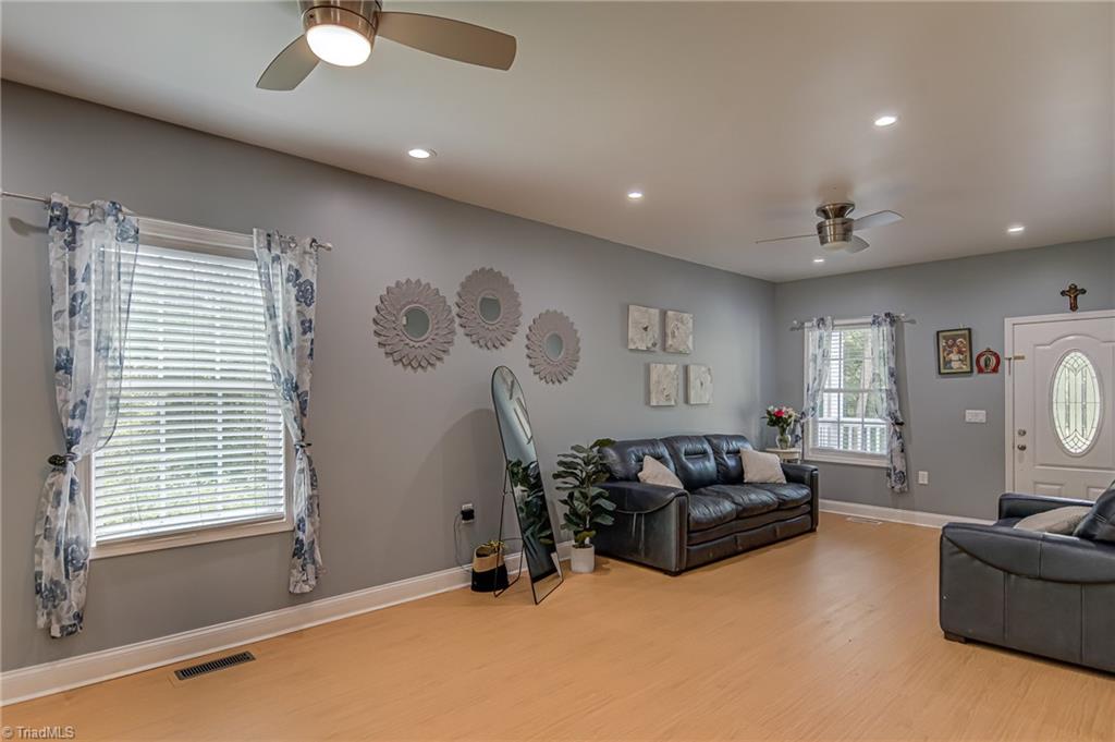 5035 Scenic Drive Property Photo 5