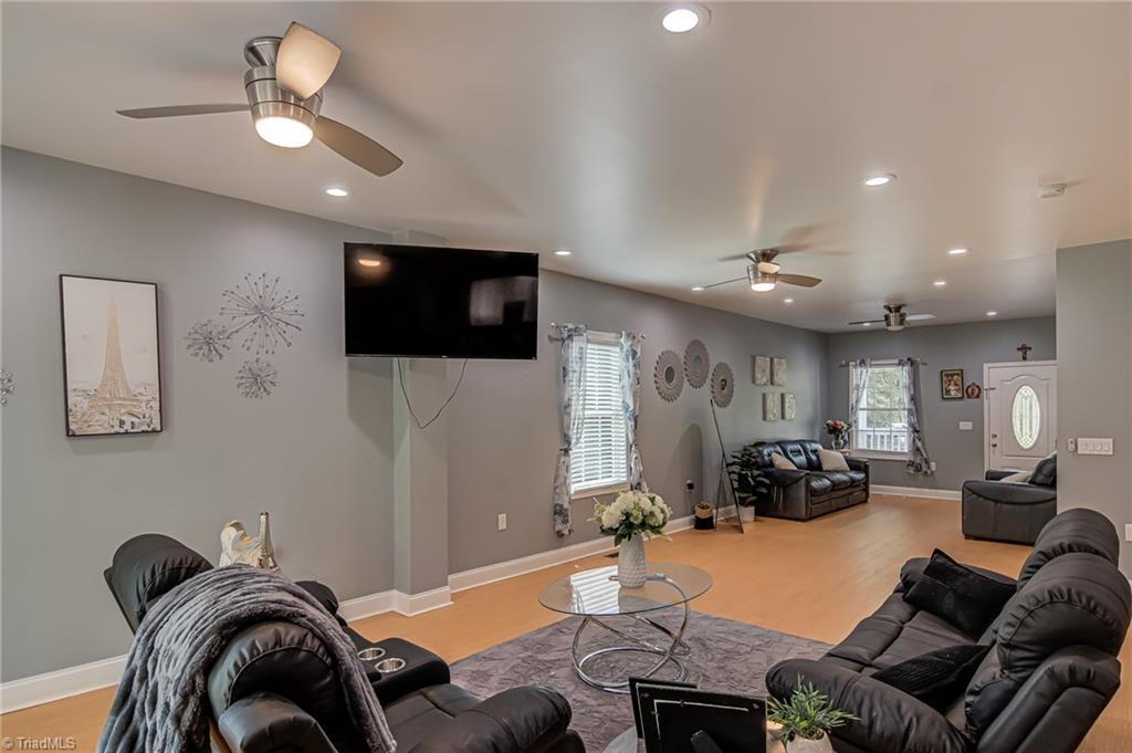 5035 Scenic Drive Property Photo 6