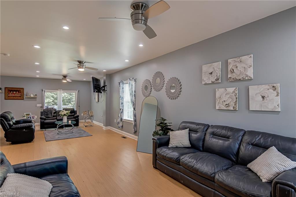 5035 Scenic Drive Property Photo 7