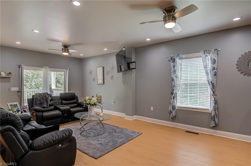 5035 Scenic Drive Property Photo 8