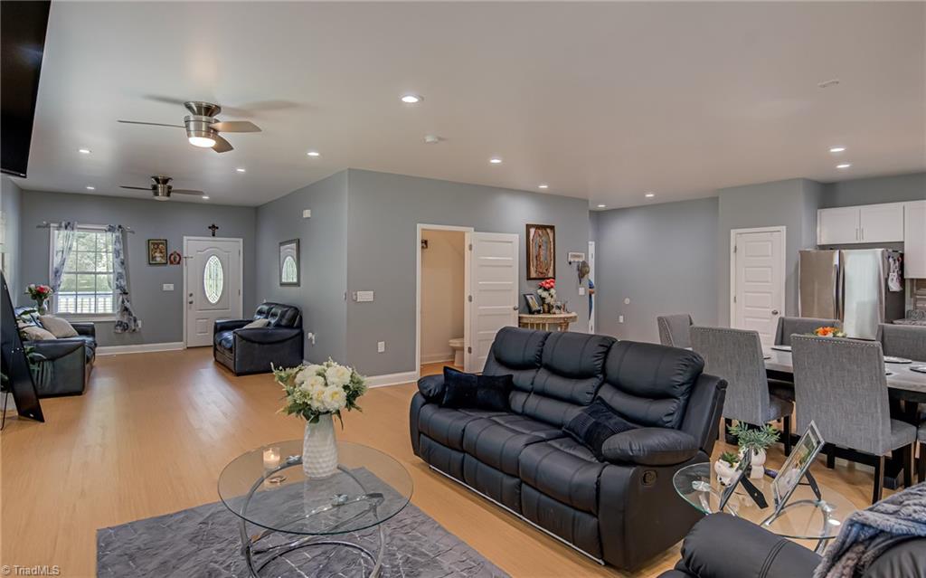 5035 Scenic Drive Property Photo 9