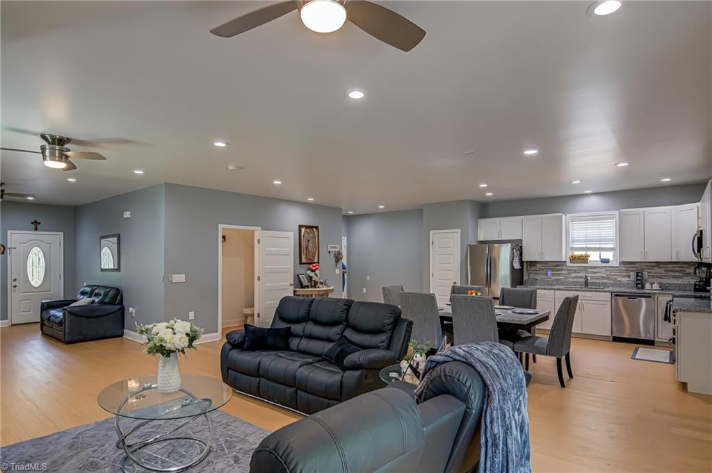 5035 Scenic Drive Property Photo 10