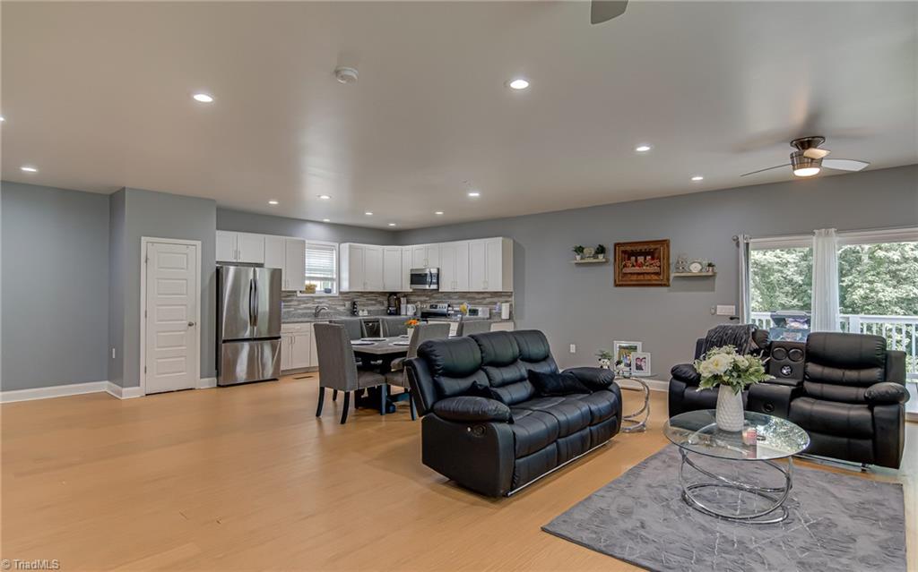 5035 Scenic Drive Property Photo 11