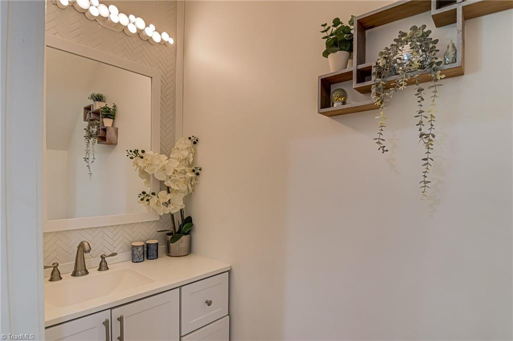 5035 Scenic Drive Property Photo 16