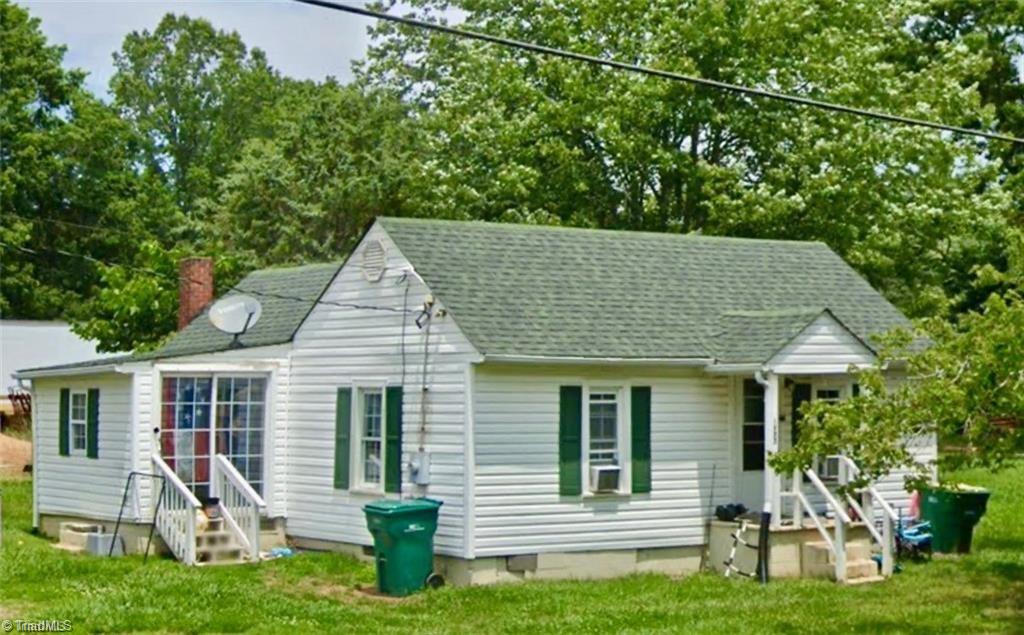 1977 Old Hollow Road Property Photo 1