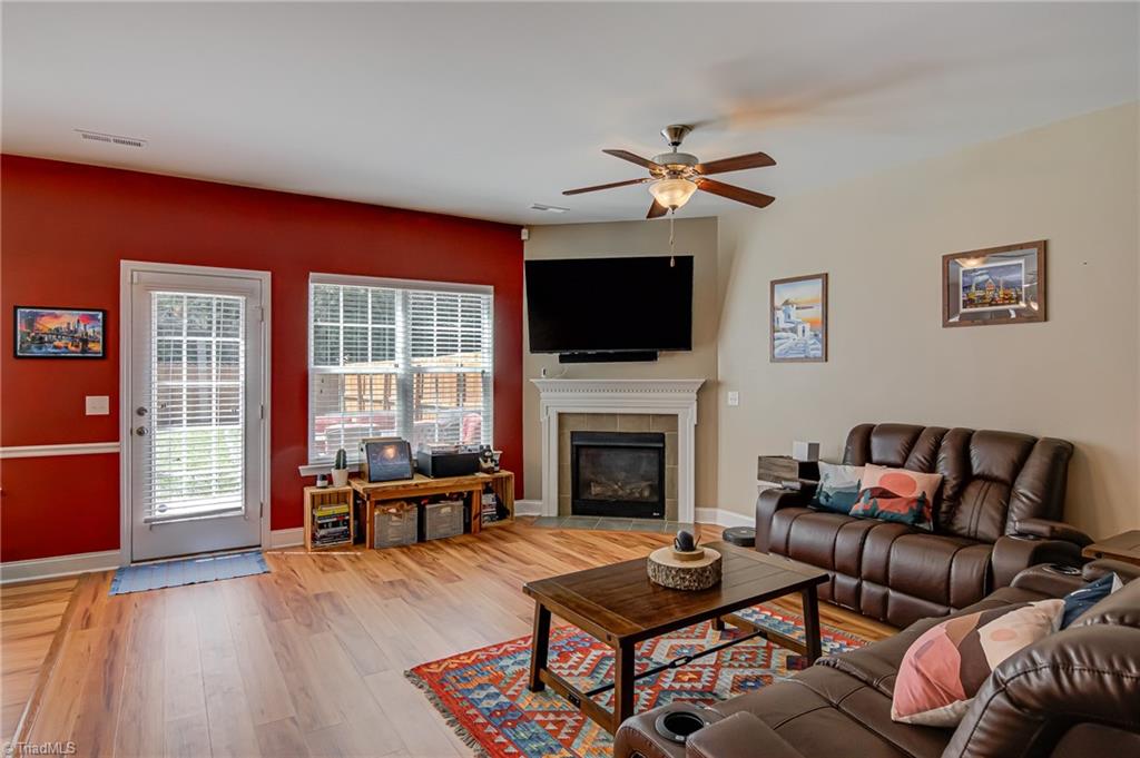 4548 River Gate Drive Property Photo 2