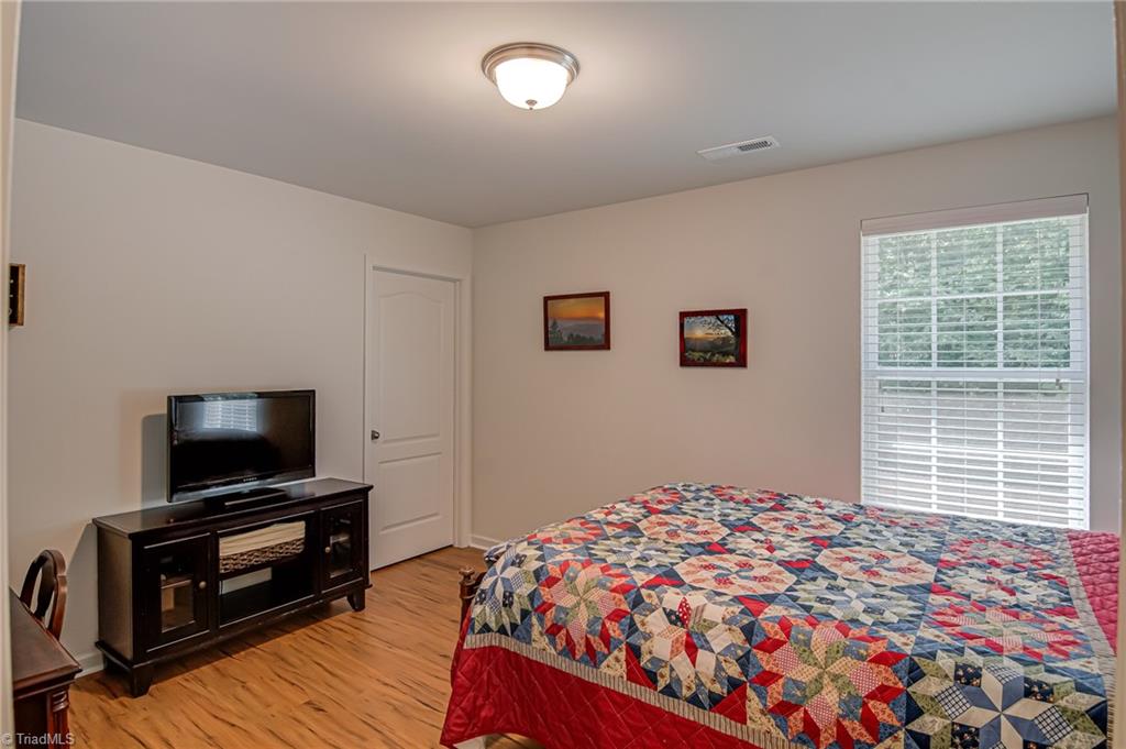 4548 River Gate Drive Property Photo 17