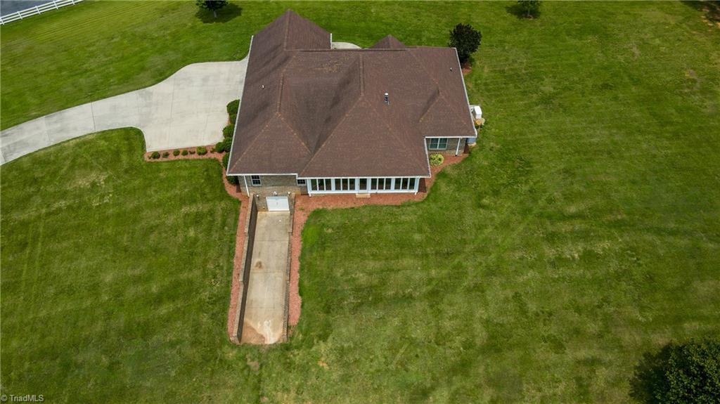 914 Bethlehem Church Road Property Photo 4