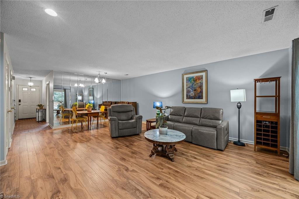 1105 Yellowbell Place Property Photo 17