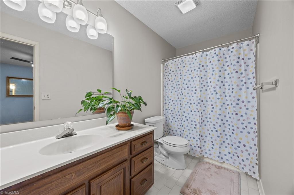 1105 Yellowbell Place Property Photo 27