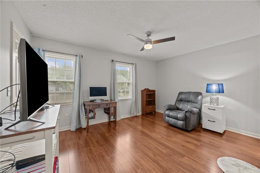 1105 Yellowbell Place Property Photo 29