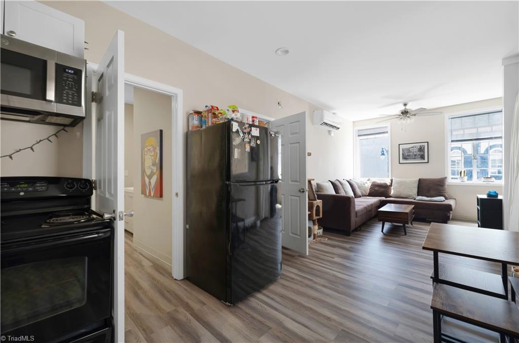 641 Washington Street Property Photo 8