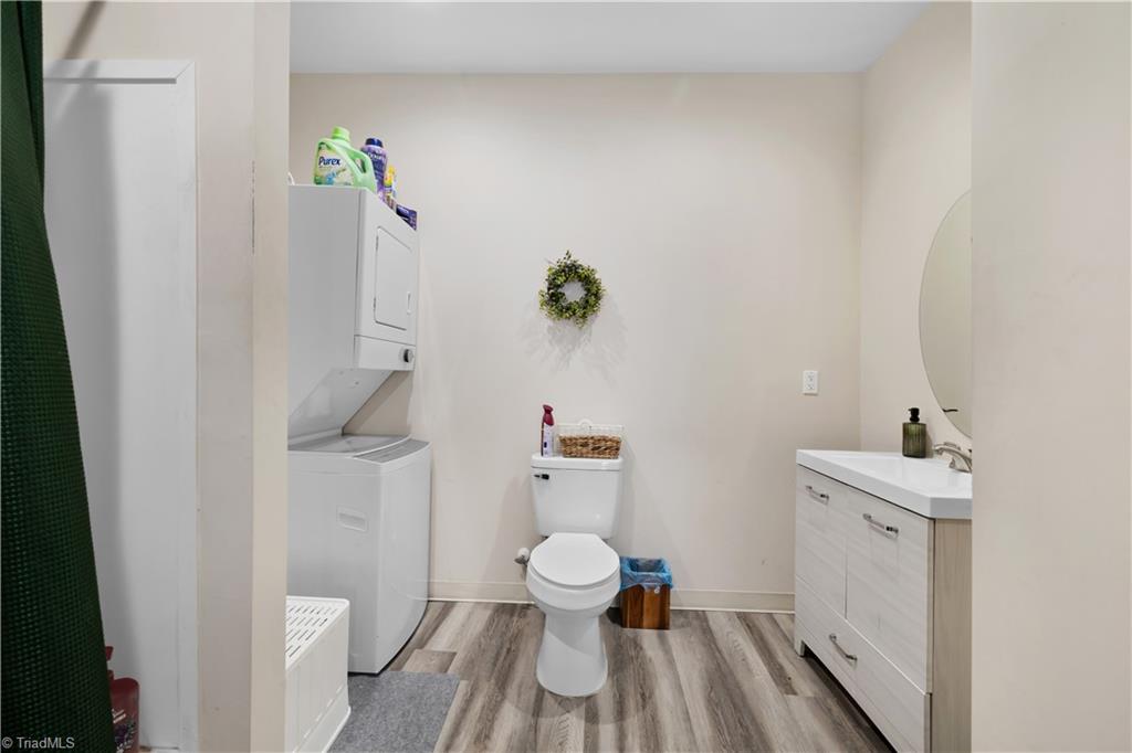 641 Washington Street Property Photo 11