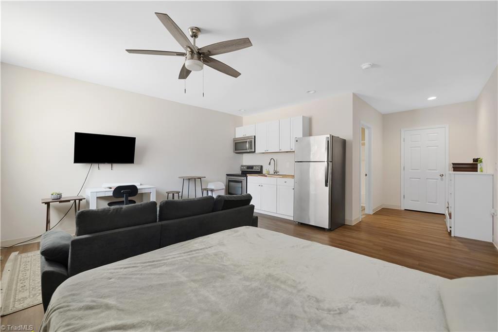 641 Washington Street Property Photo 13