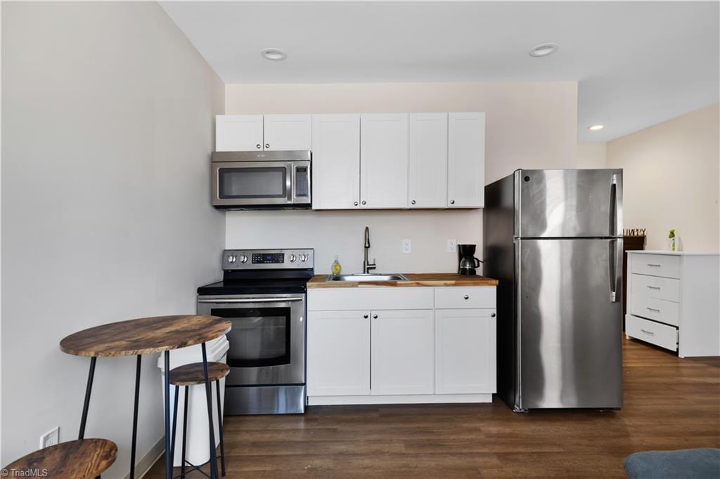 641 Washington Street Property Photo 14