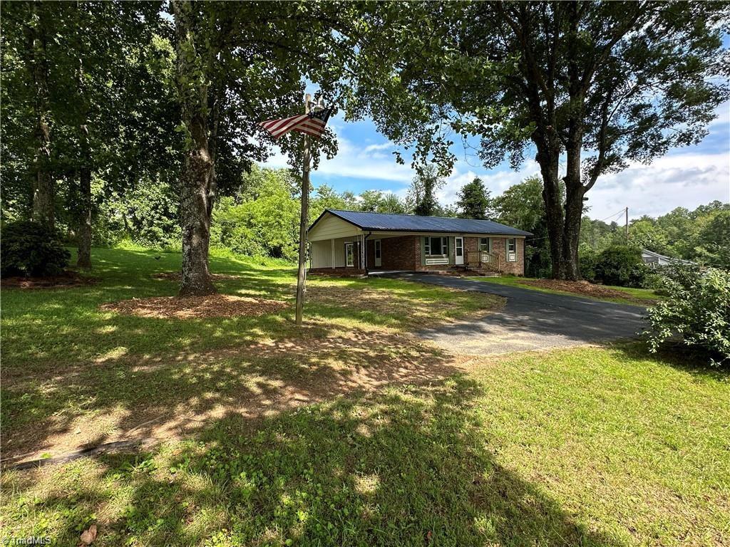 2727 Flower Gap Property Photo 1