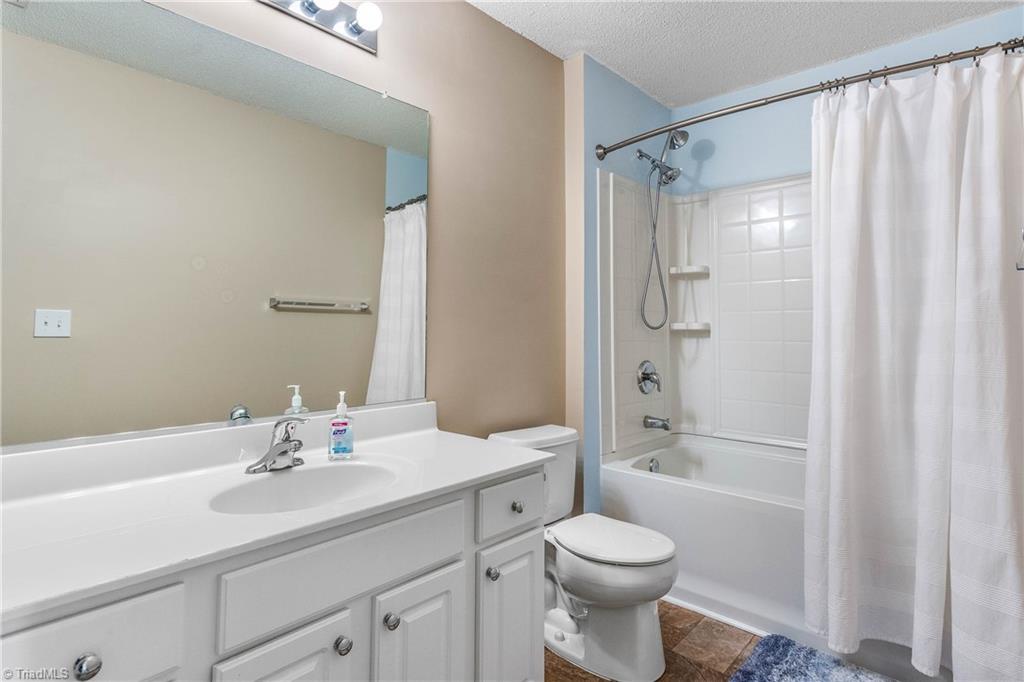 4339 Alderny Place Property Photo 30