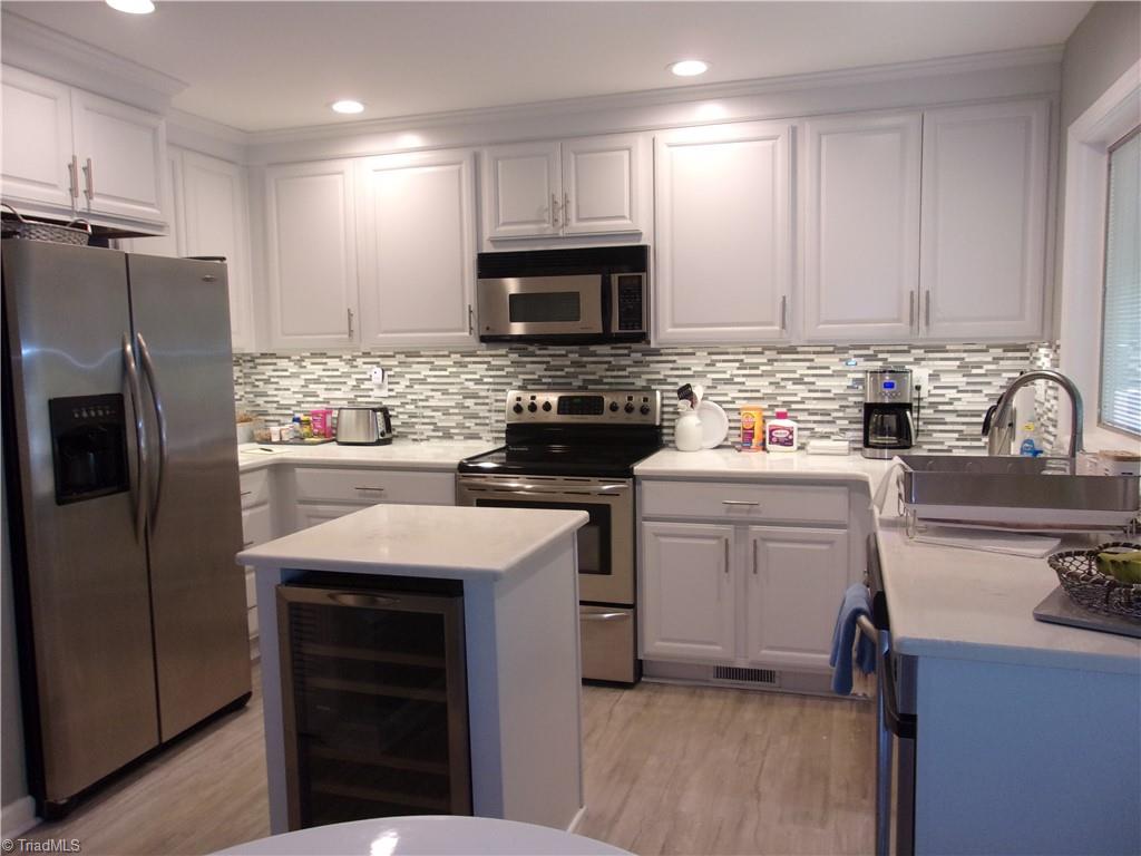 1935-c Eastchester Drive Property Photo 3