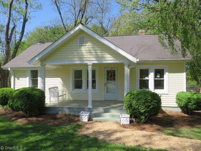 736 Country Club Drive Property Photo 3