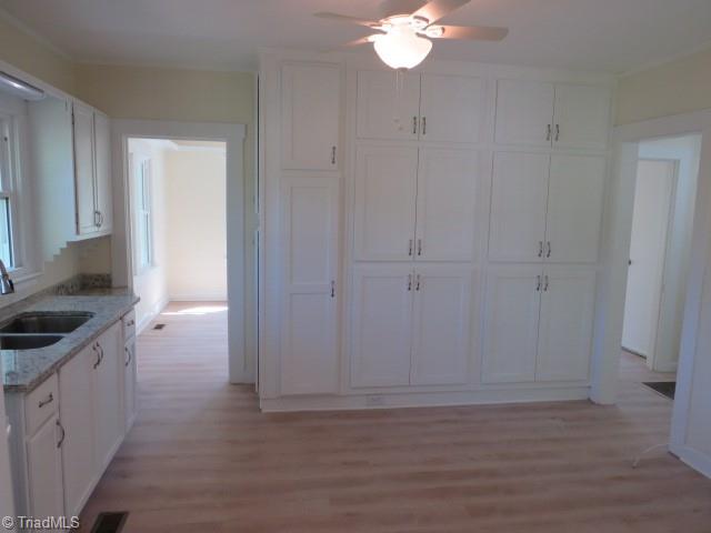 736 Country Club Drive Property Photo 7