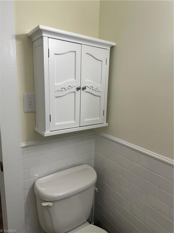 736 Country Club Drive Property Photo 11