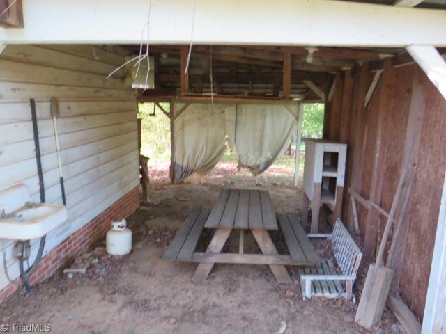 736 Country Club Drive Property Photo 23
