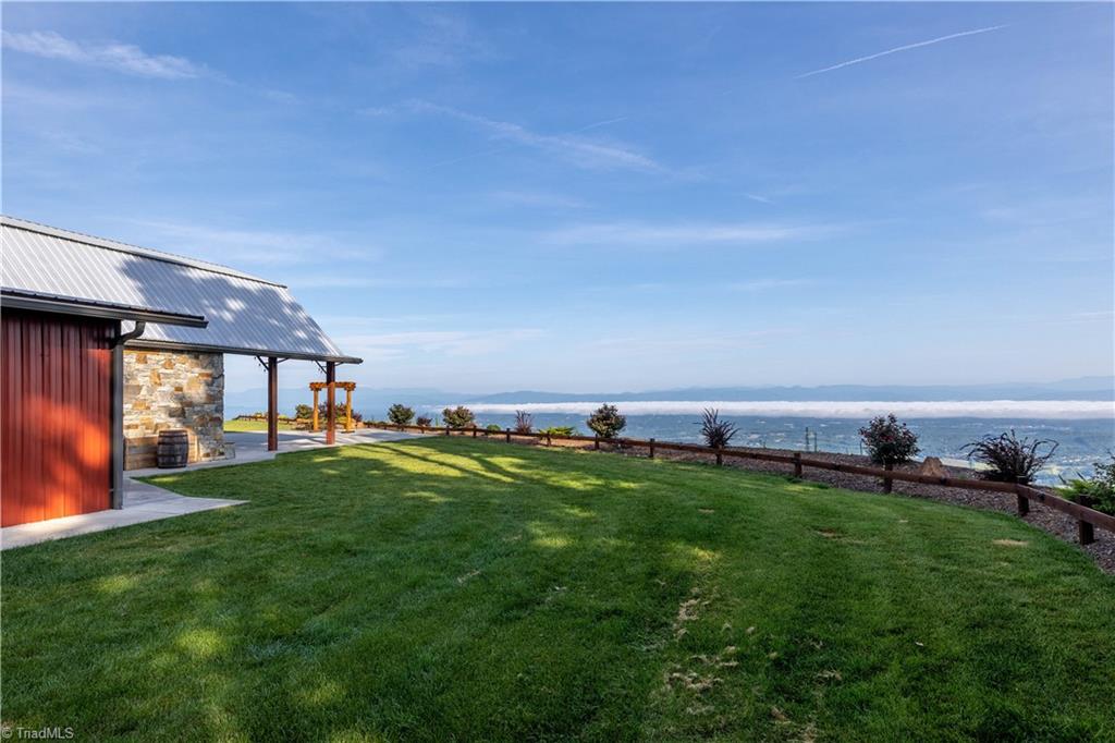 6572 Burkemont Road Property Photo 10