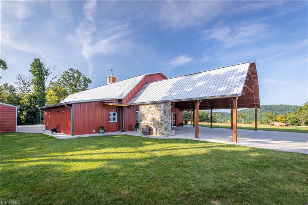 6572 Burkemont Road Property Photo 11