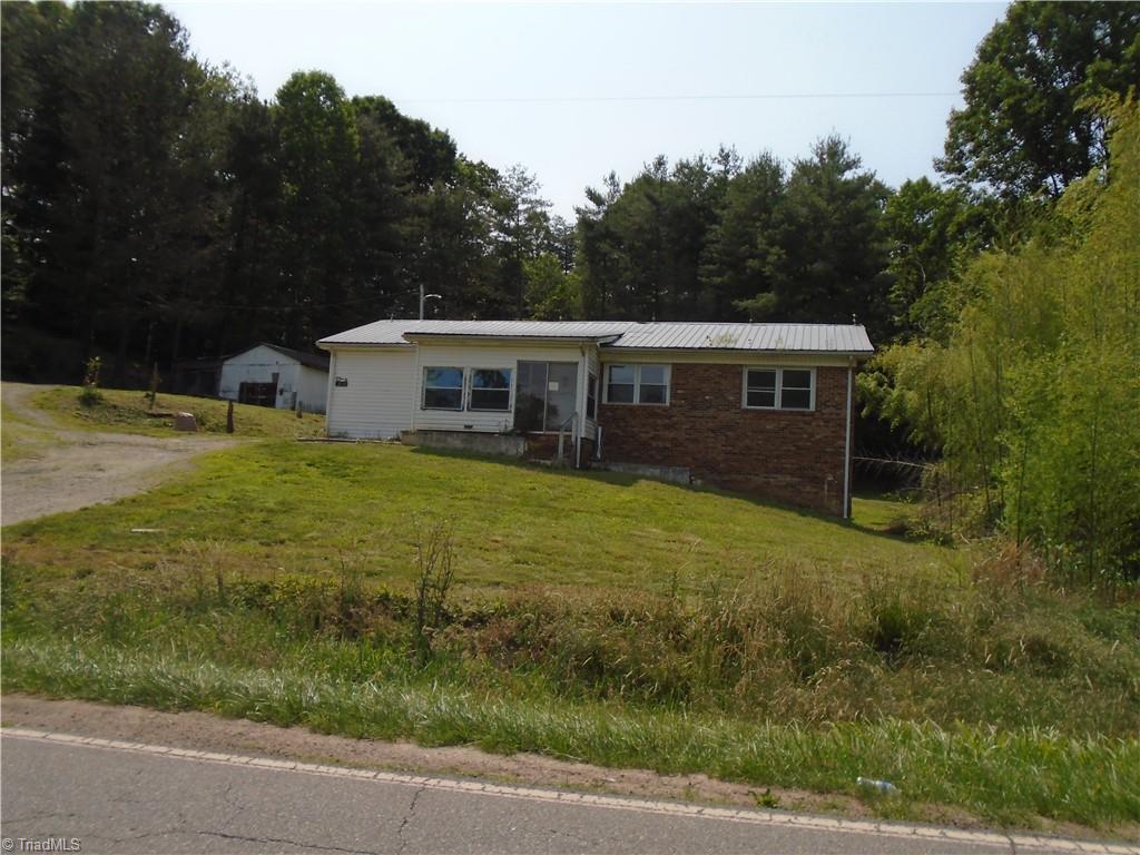 1668 Siloam Road Property Photo 1
