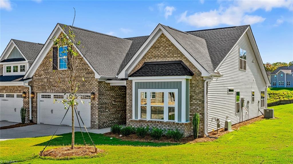 297 Yarrow Drive Property Photo 2