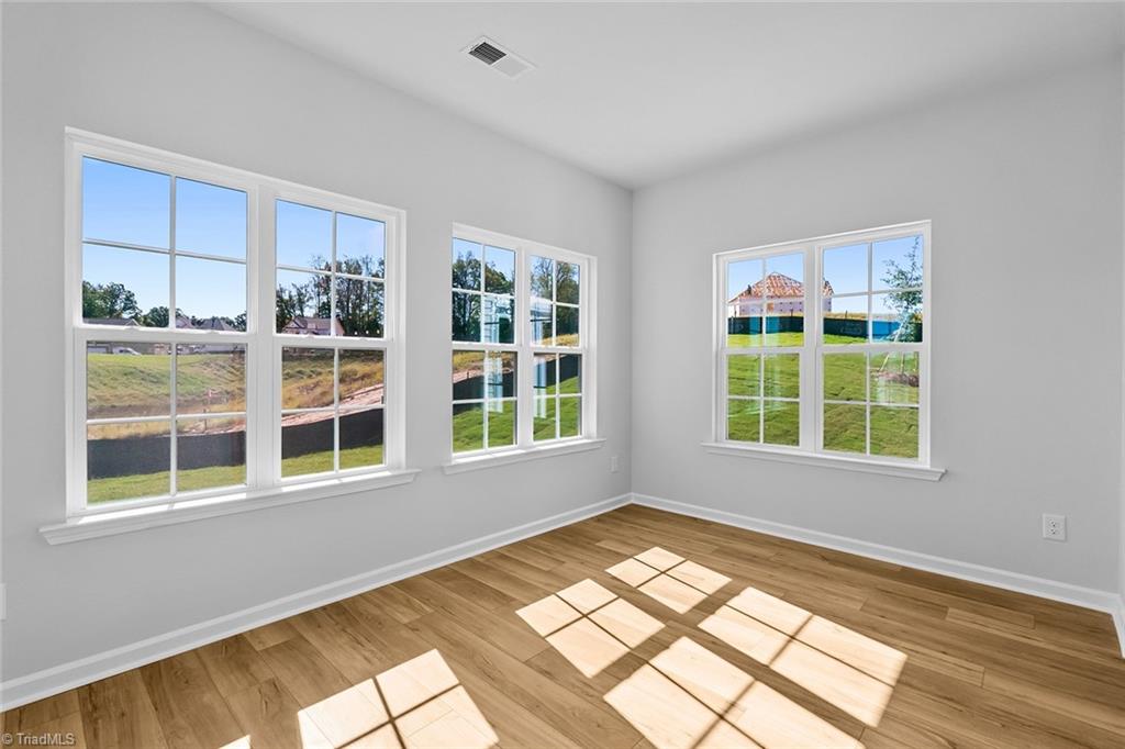 297 Yarrow Drive Property Photo 8