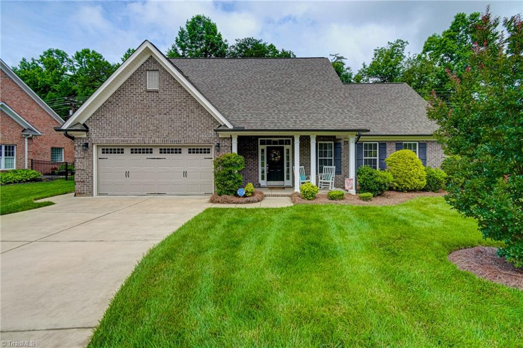 4240 Prestwick Crossing Property Photo 1