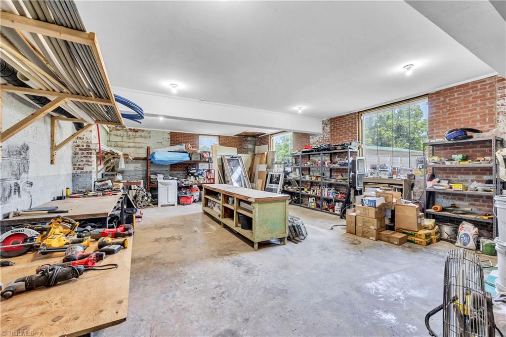 217 E Aiken Road Property Photo 35