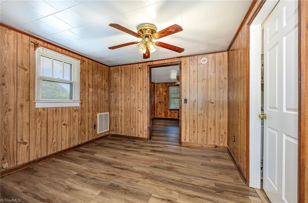 1008 Nc Highway 704 W Property Photo 8