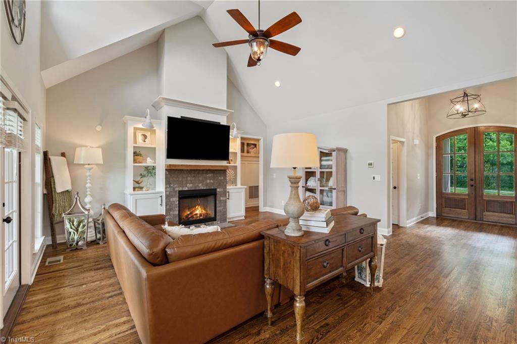 3922 Tam O Shanter Road Property Photo 4